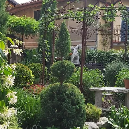 Appartement Costanza Con Giardino