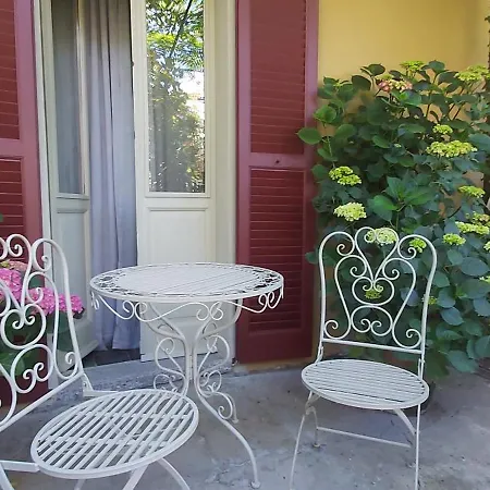 Costanza Con Giardino