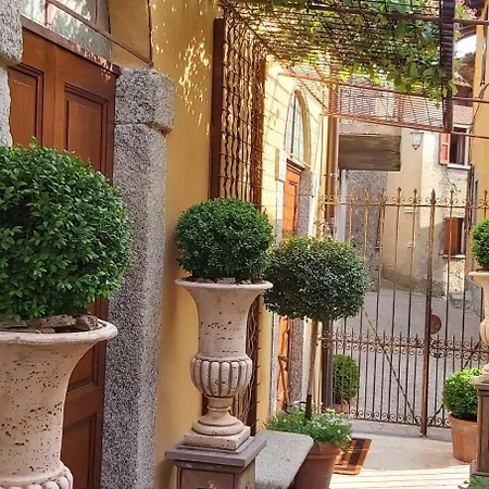 公寓 Costanza Con Giardino Magreglio
