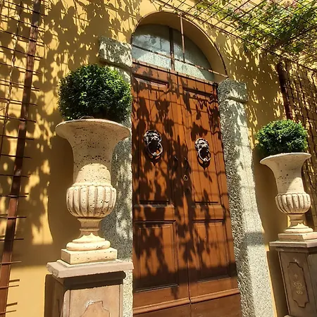 公寓 Costanza Con Giardino Magreglio