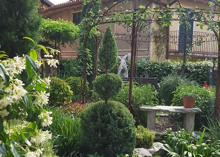 Апартаменты Costanza Con Giardino