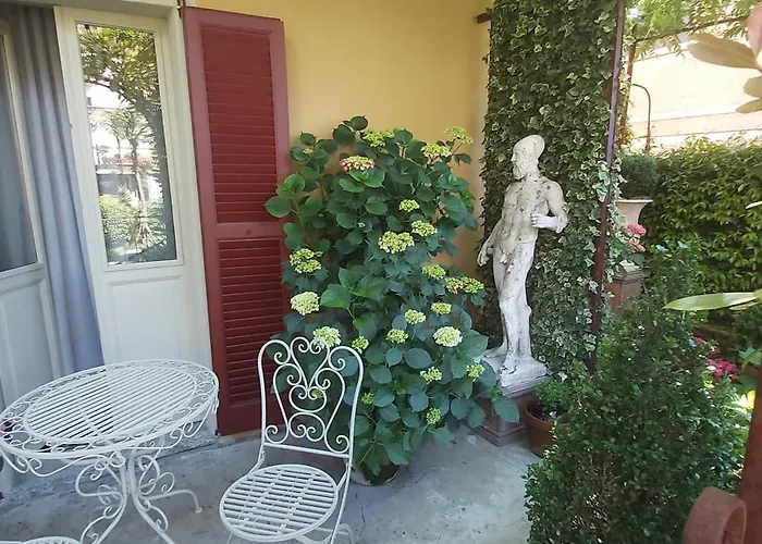 Апартаменты Costanza Con Giardino Магрельо