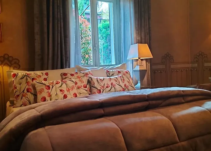 Costanza Con Giardino